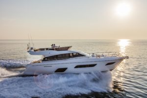 1_Ferretti550
