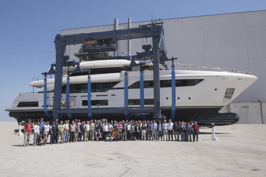 Custom Line_ Varo Navetta 37