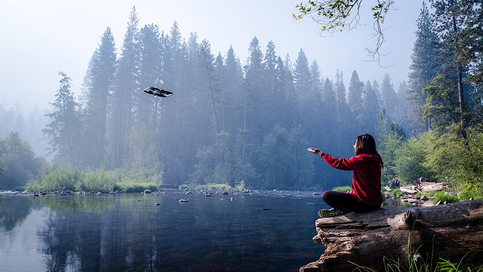 Skydio-R1-The-Self-Flying-Camera-Lake