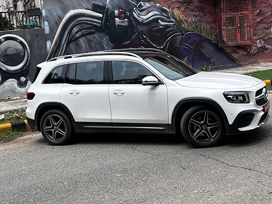 A Closer Look at the Mercedes-Benz GLB 220d 4Matic-Image 3