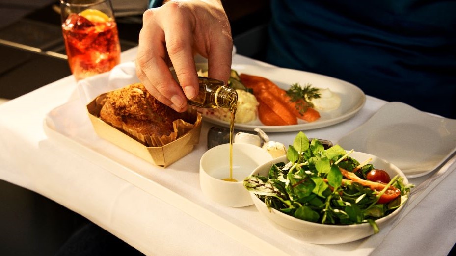 Gourmet Delights Aboard World’s Top Airlines-Image 2