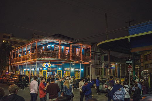New Orleans' Nightlife A Vibrant Fusion of Jazz, Cocktails, and Culture-Image 4